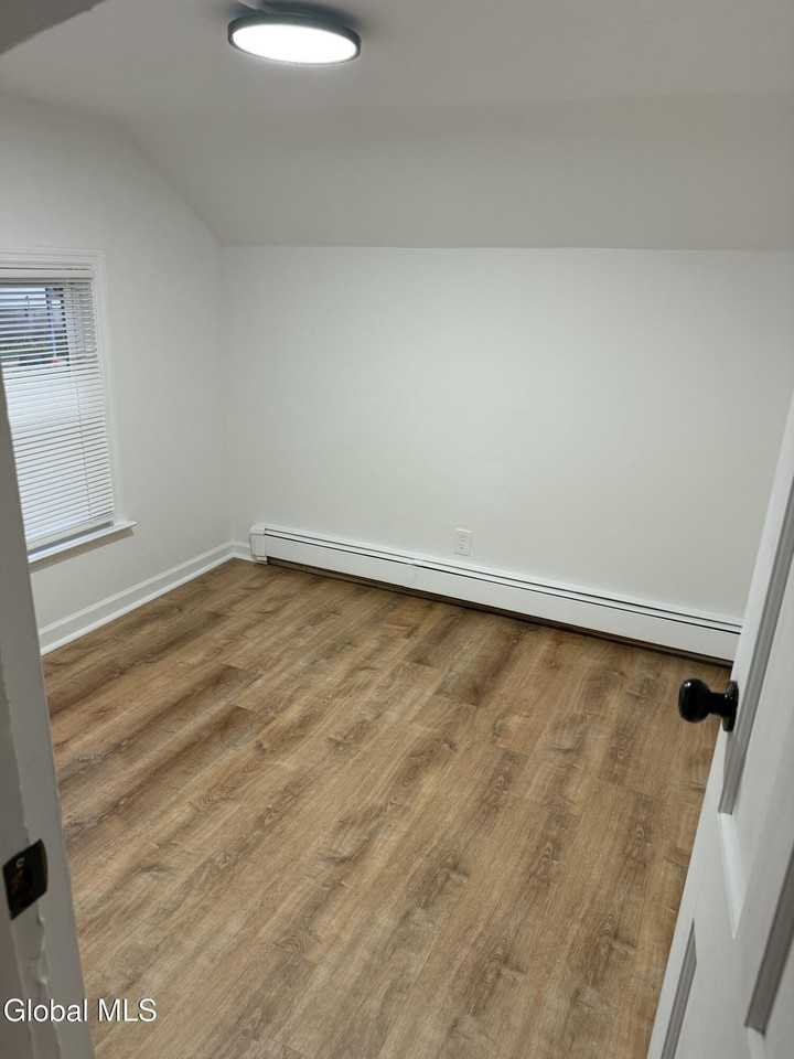 5 Maple St - Photo 3 of 15