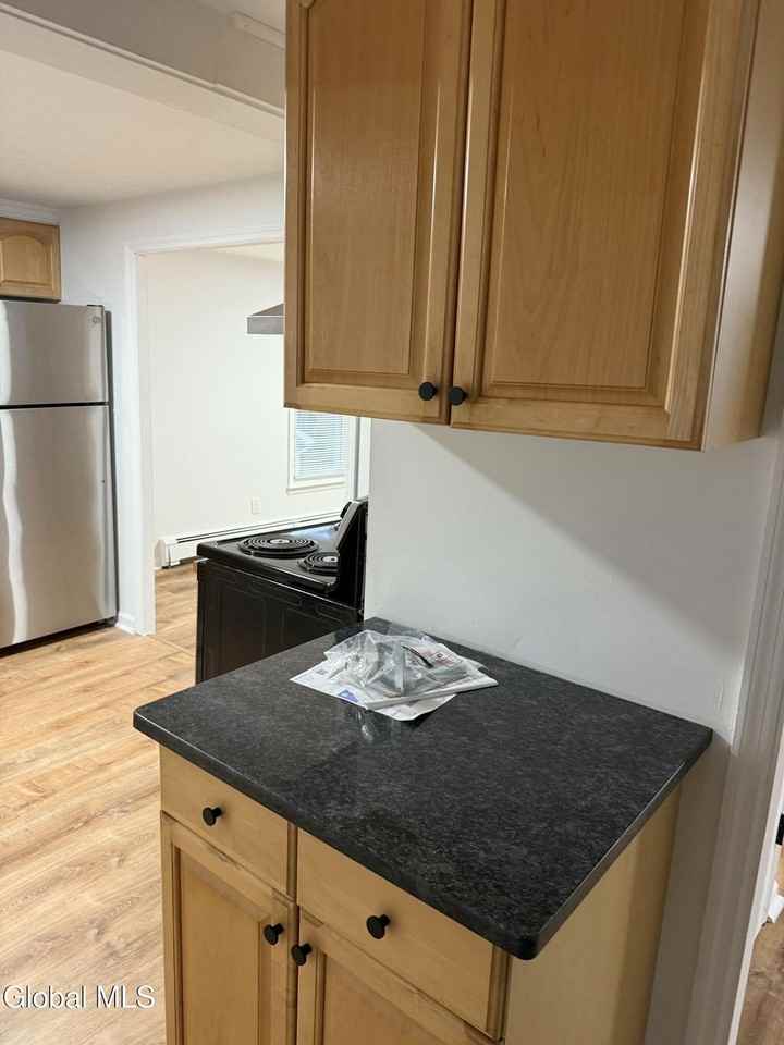 5 Maple St - Photo 7 of 15