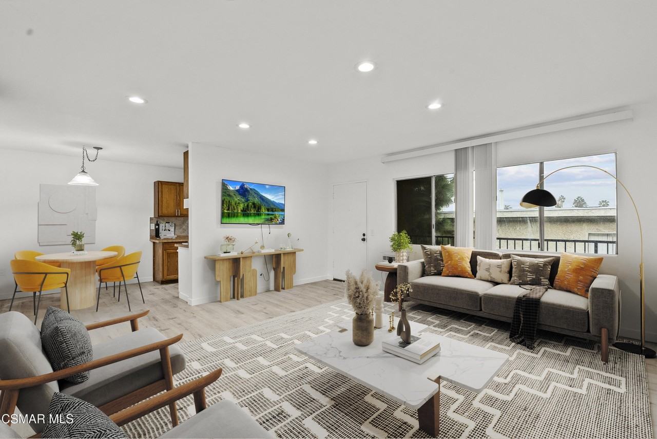 8800 Cedros Avenue #204 - Photo 2 of 11