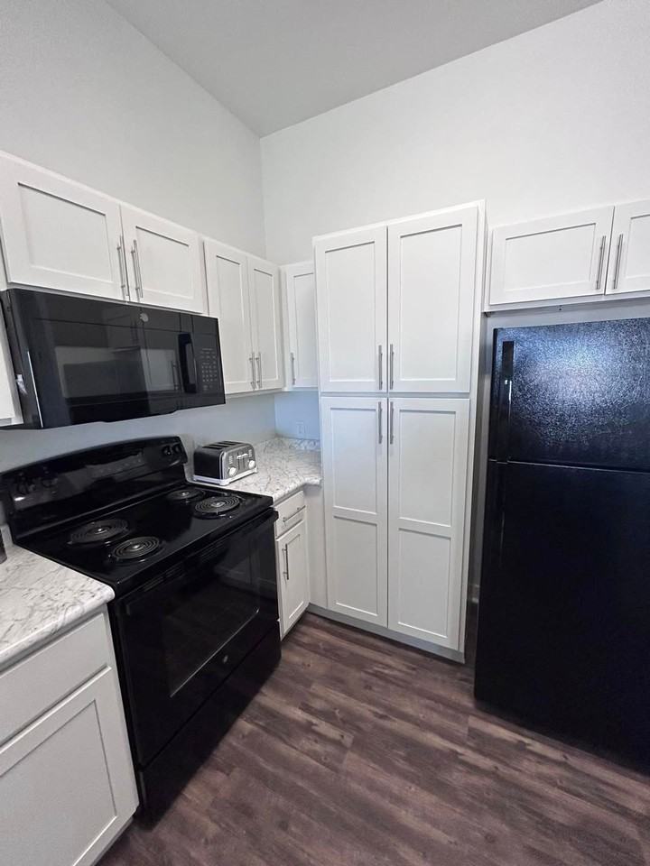 Canyon Place - Photo 4 of 13