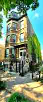 featured image of 2252 S Whipple St