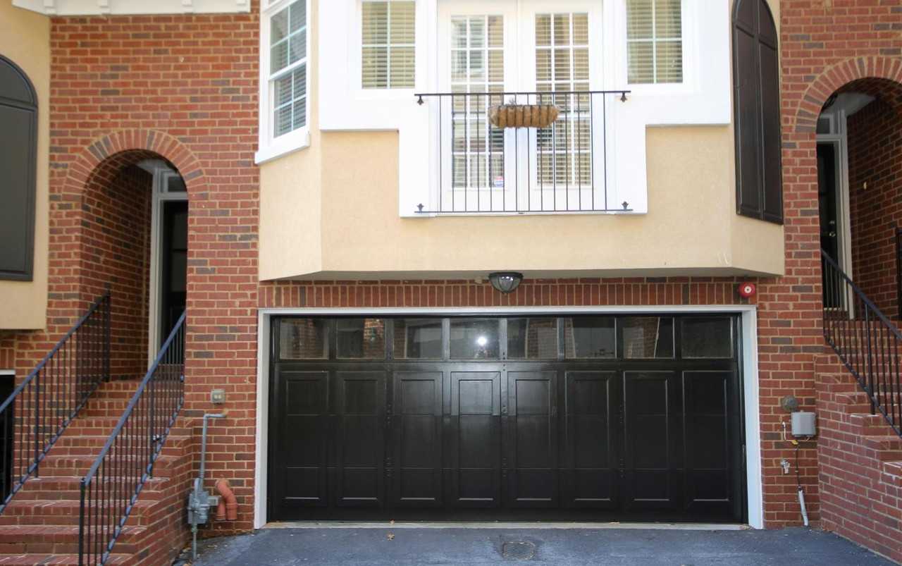 829 Clifton Heights Ln Ne - Photo 4 of 32