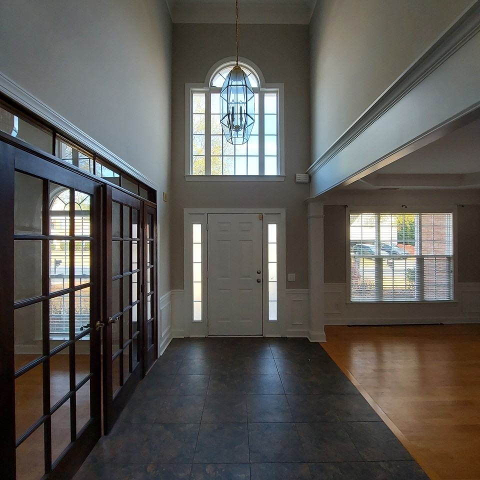10820 Knight Castle Drive - Photo 3 of 29