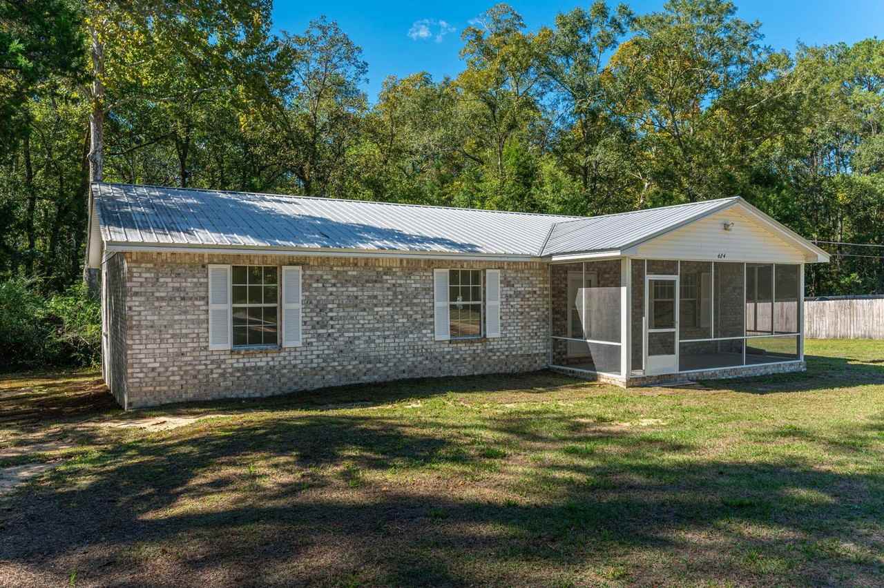 624 Hill St - Photo 3 of 34