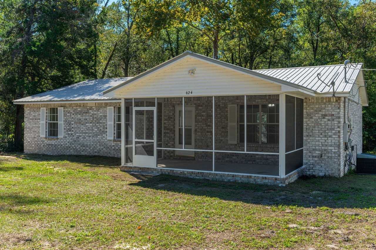 624 Hill St - Photo 4 of 34