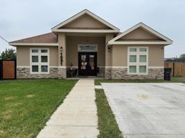 featured image of 1001 Colon Ln