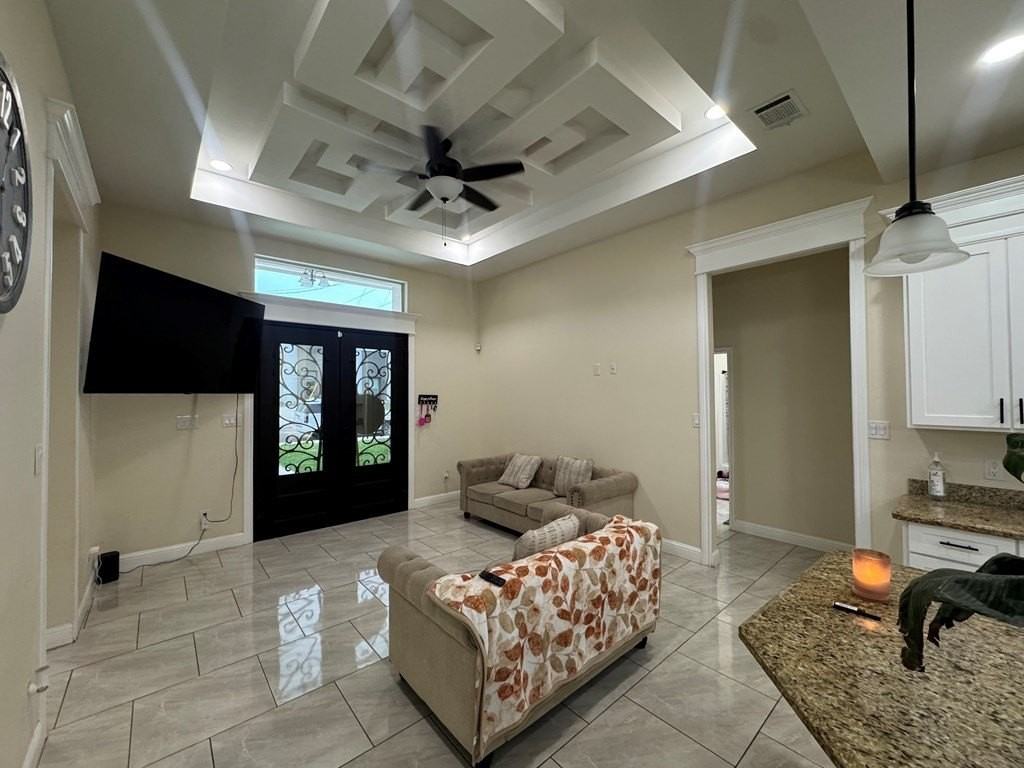 1001 Colon Ln - Photo 6 of 22