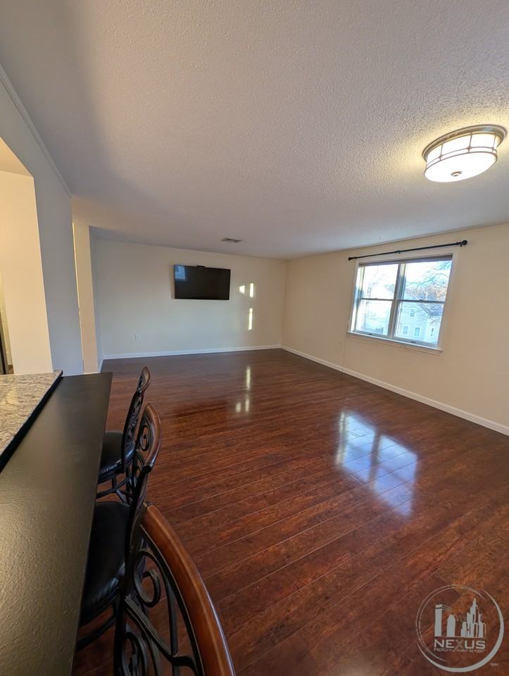 20 Webb Pl - Photo 4 of 21