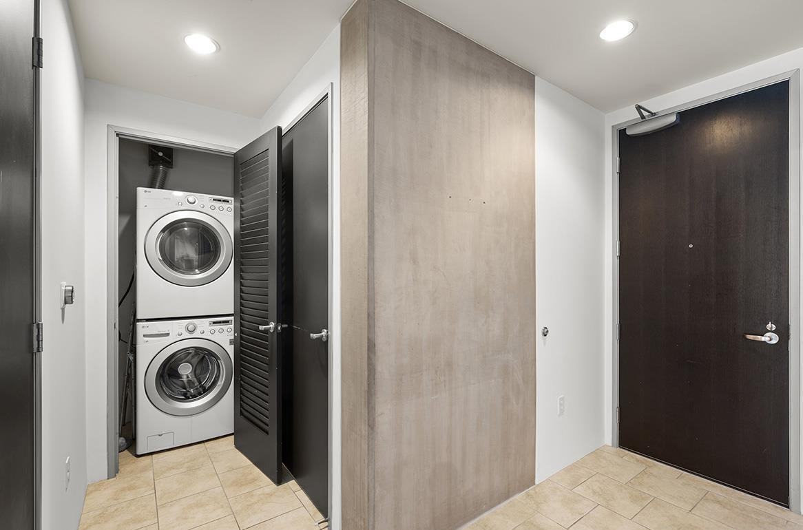 1494 Union St - Photo 4 of 14