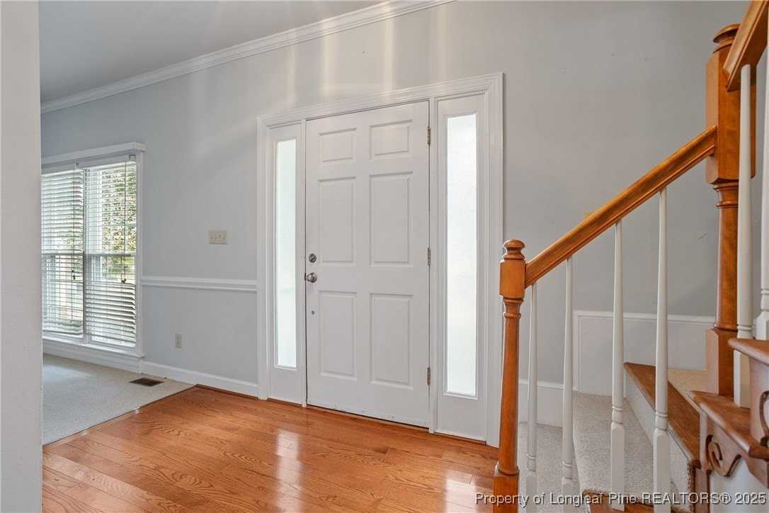 2021 Shadow Creek Drive - Photo 4 of 34