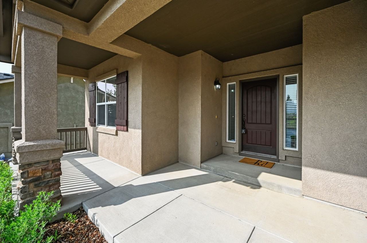 10402 Capital Peak Way - Photo 2 of 42