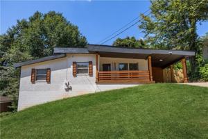 featured image of 2555 Flagstone Drive Southeast