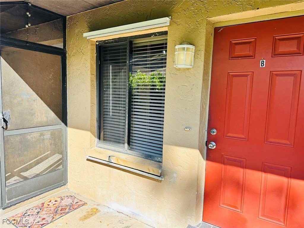 1025 Se 24th Ave Unit 1 #1 - Photo 3 of 29