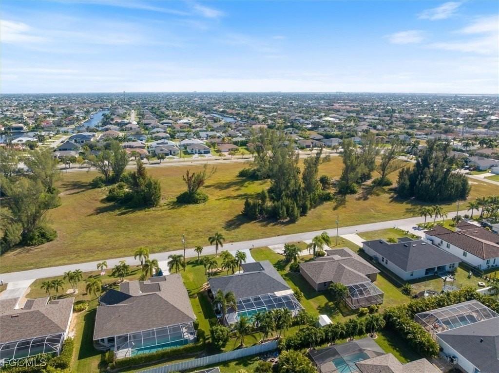 4516 Sw 21st Pl - Photo 4 of 50