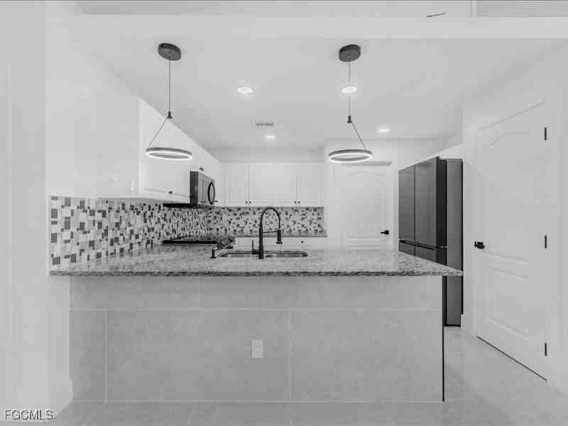 741 Boulogne Ct - Photo 5 of 26