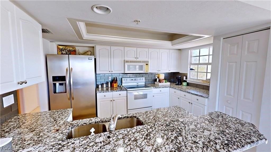 16721 Seagull Bay Ct - Photo 4 of 18