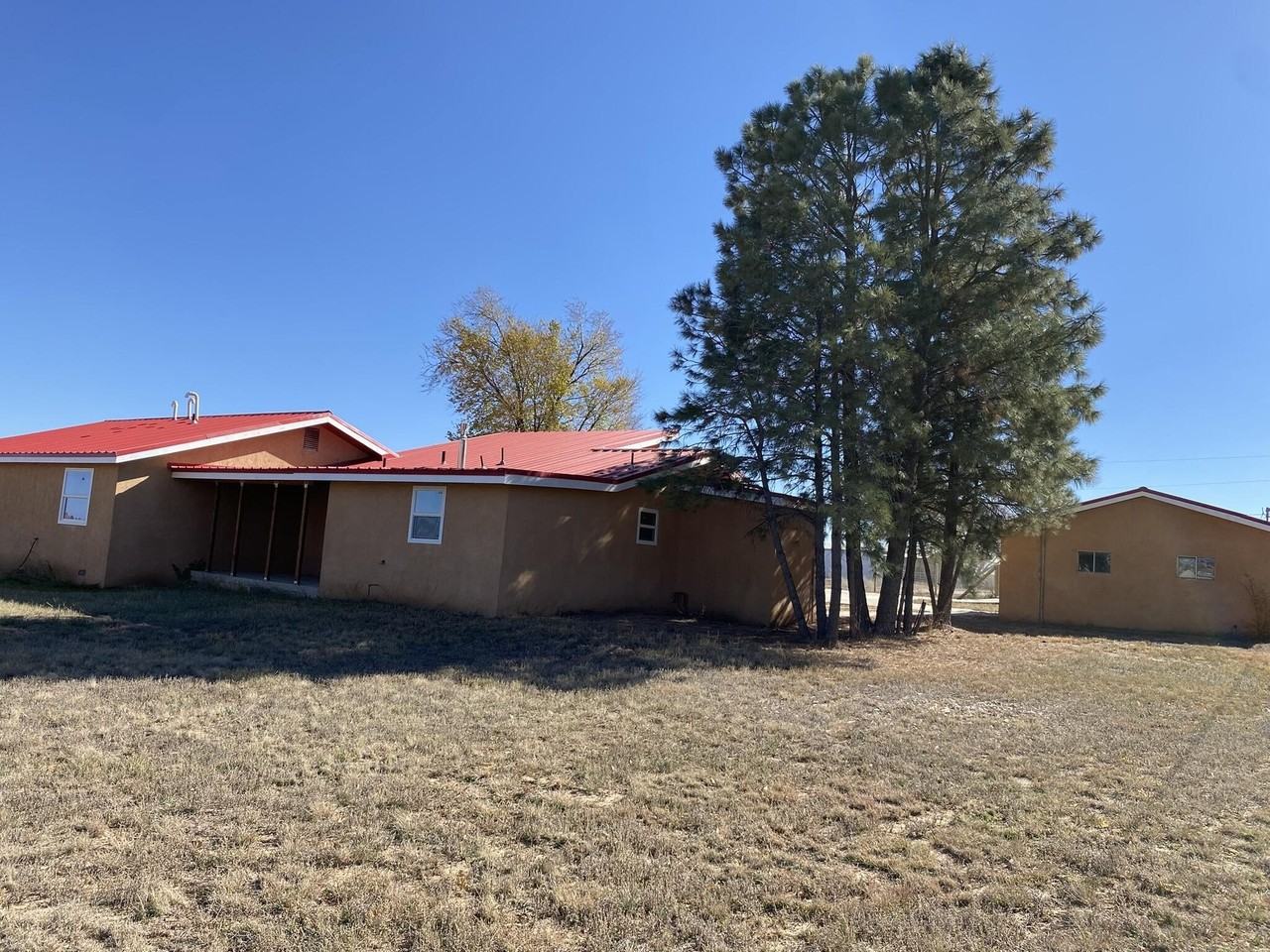 72 Aspen Road - Photo 4 of 35