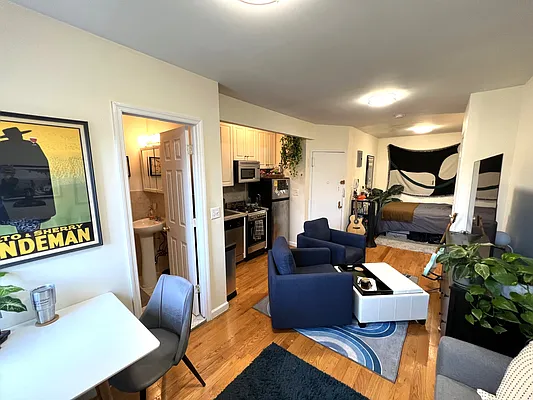 326 East 6th Street #14 - Photo 6 of 13