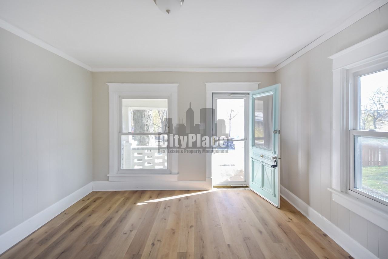 2012 Olive St - Photo 5 of 35