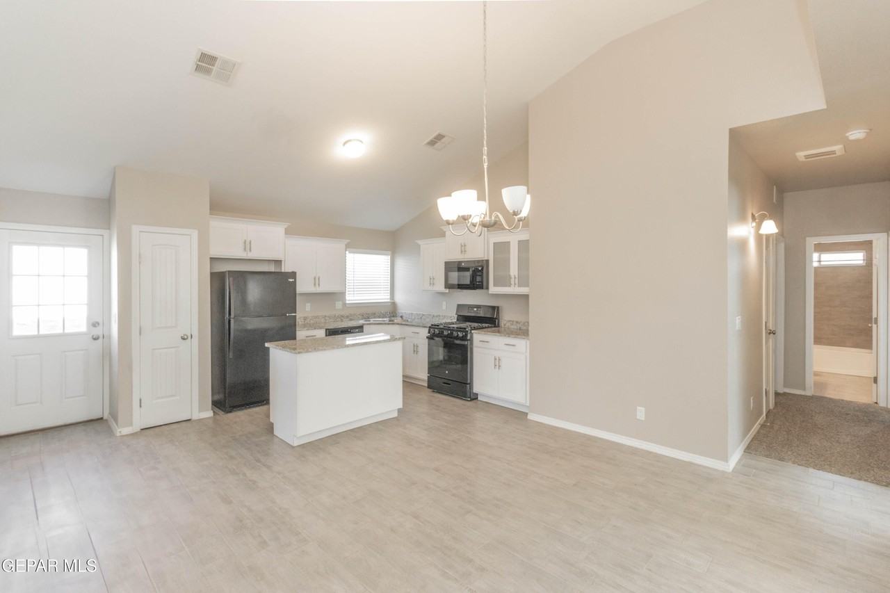 5112 Joe Castillo St - Photo 3 of 39