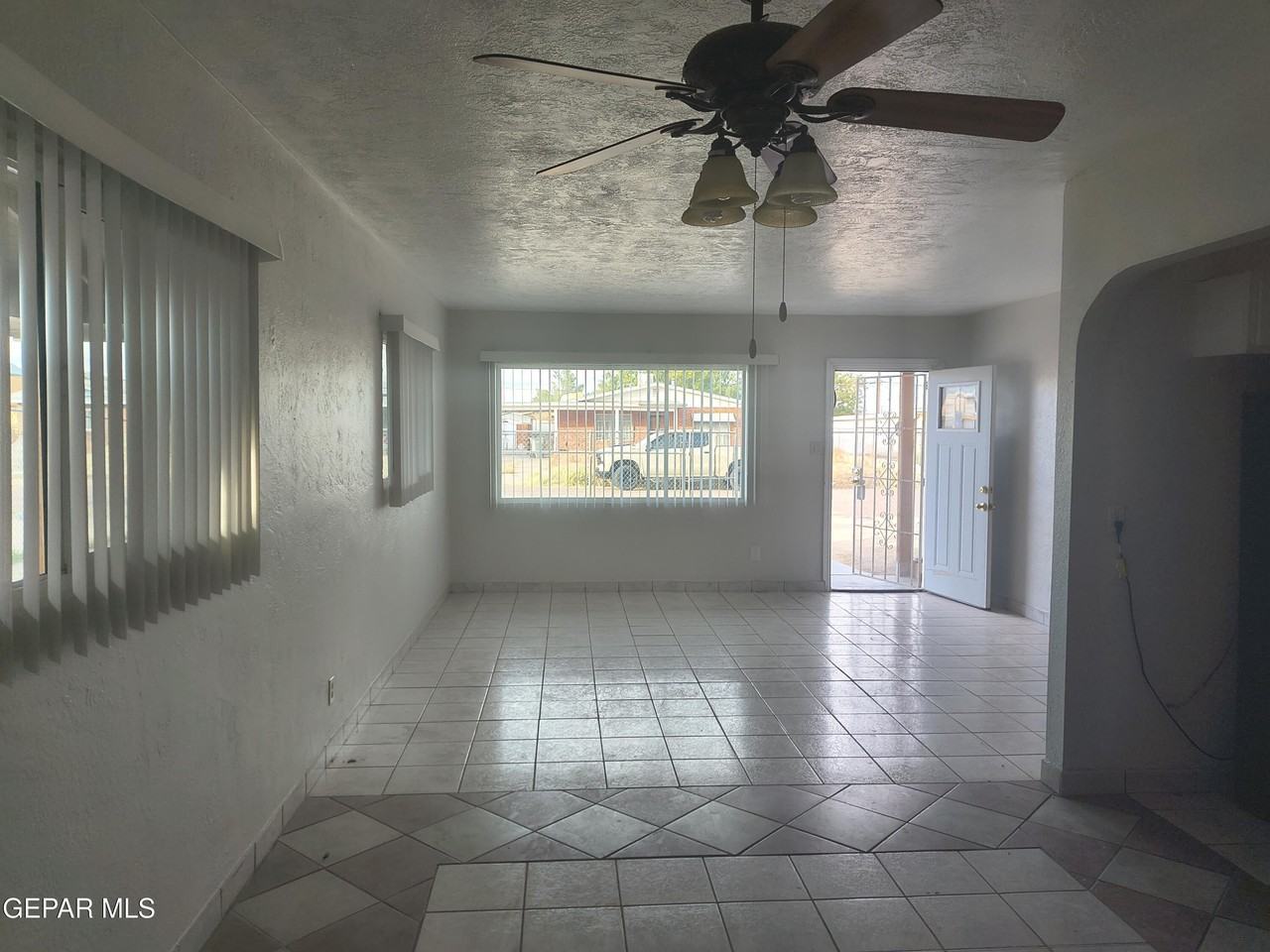 4908 Blue Ridge Circle - Photo 7 of 41