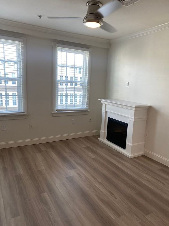 Bostonian Shoe Lofts - Photo 7 of 12