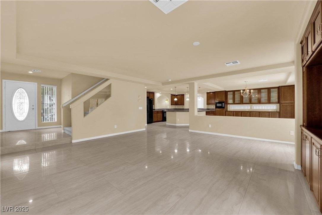 1142 Sax Fifth Avenue - Photo 6 of 44