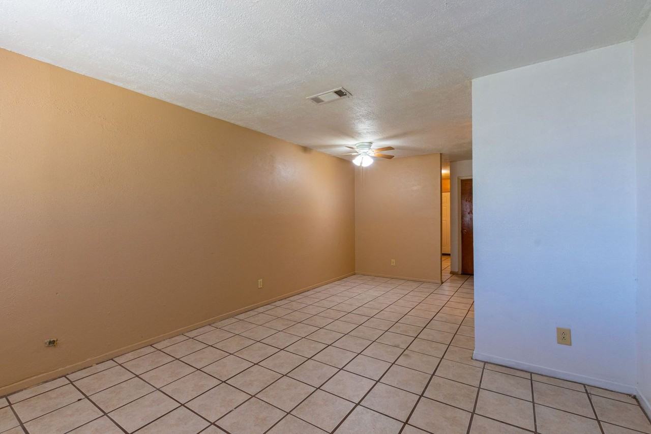 2214 Wheeler Ave #A - Photo 4 of 15