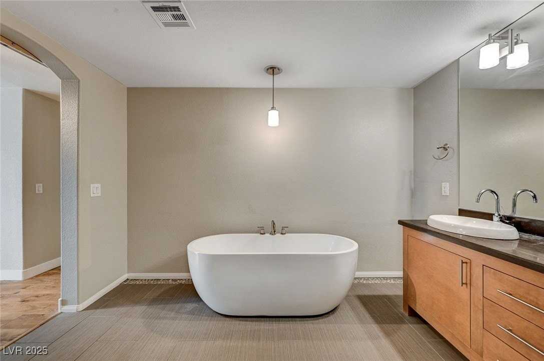 11835 Portina Drive #2023 - Photo 3 of 28