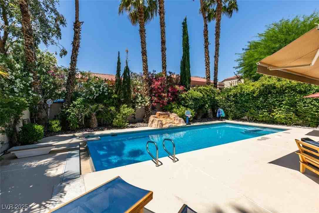 5133 Southern Hills Ln - Photo 3 of 27