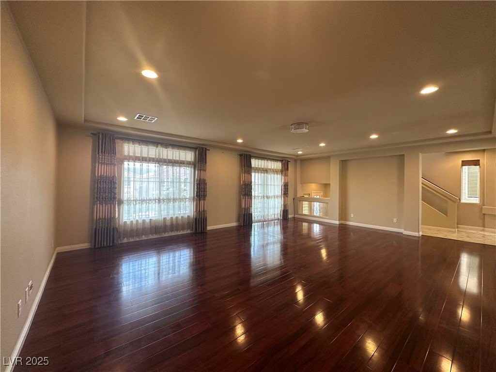 8125 Crimson Creek Ct - Photo 5 of 50