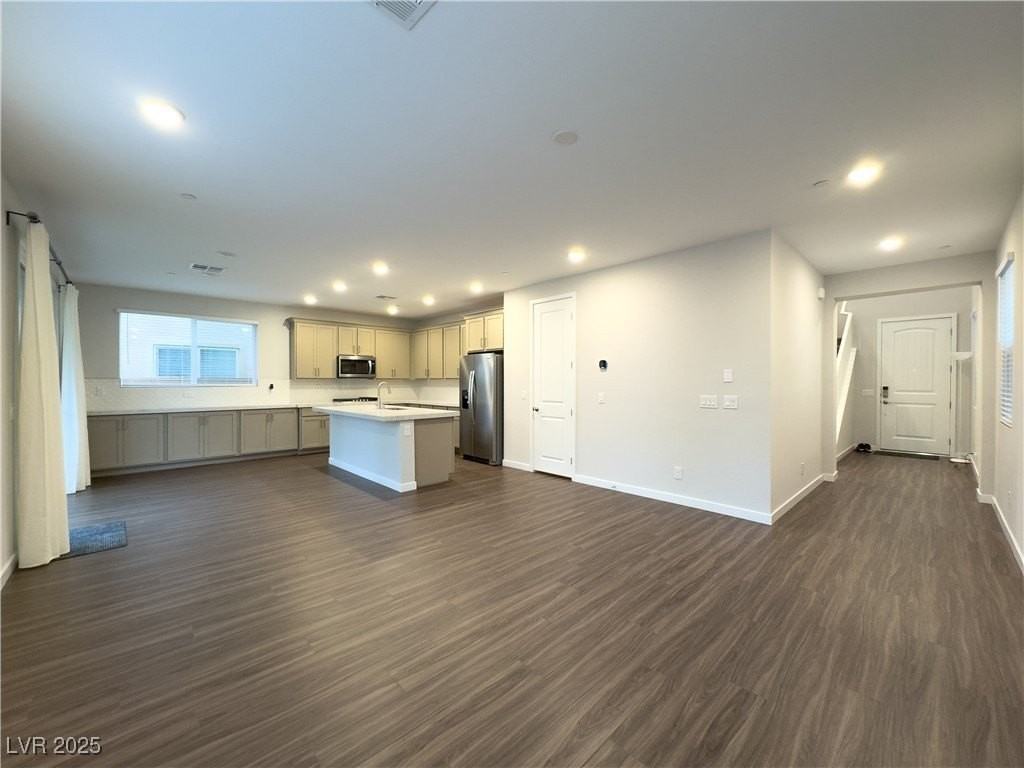 10668 Carnes Avenue - Photo 5 of 44