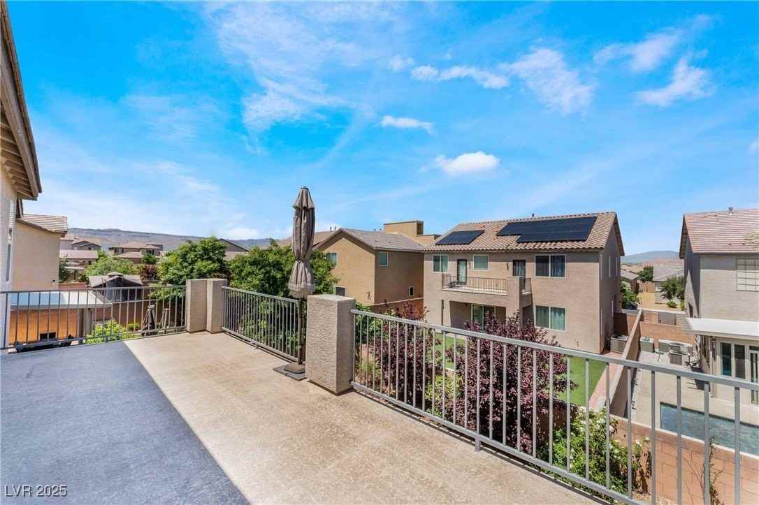 8078 Encanterra Rd - Photo 3 of 33