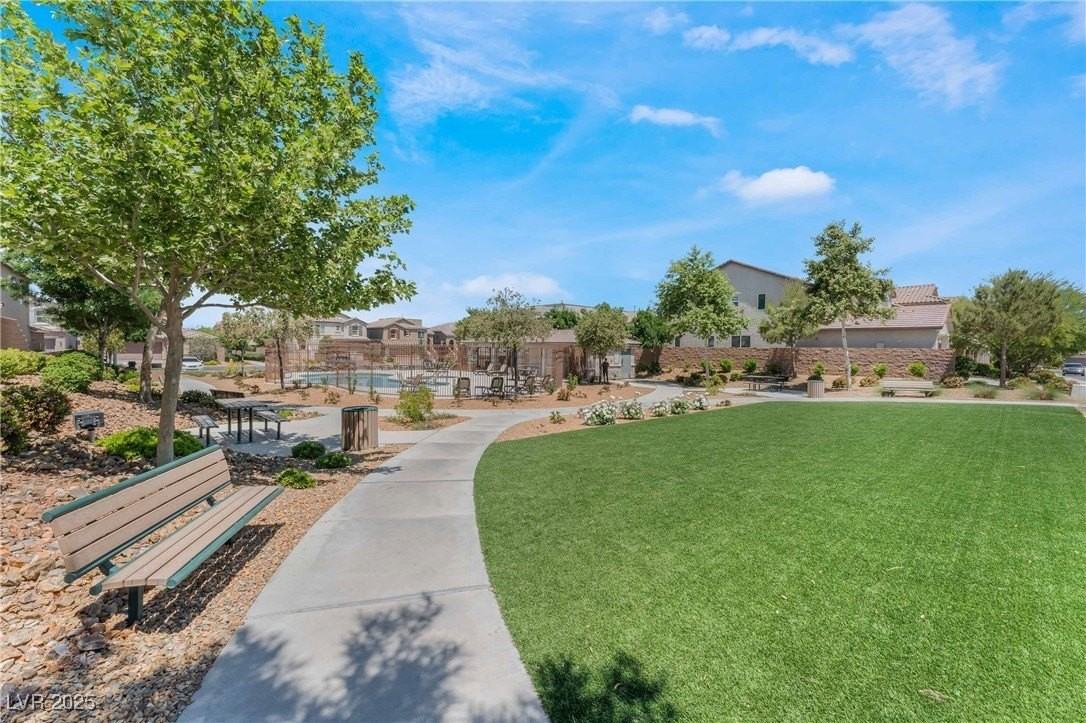 8078 Encanterra Rd - Photo 4 of 33