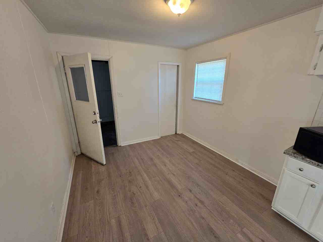 717 Annelle St - Photo 4 of 12