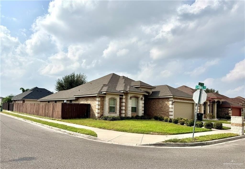 2200 E 27th St - Photo 2 of 27