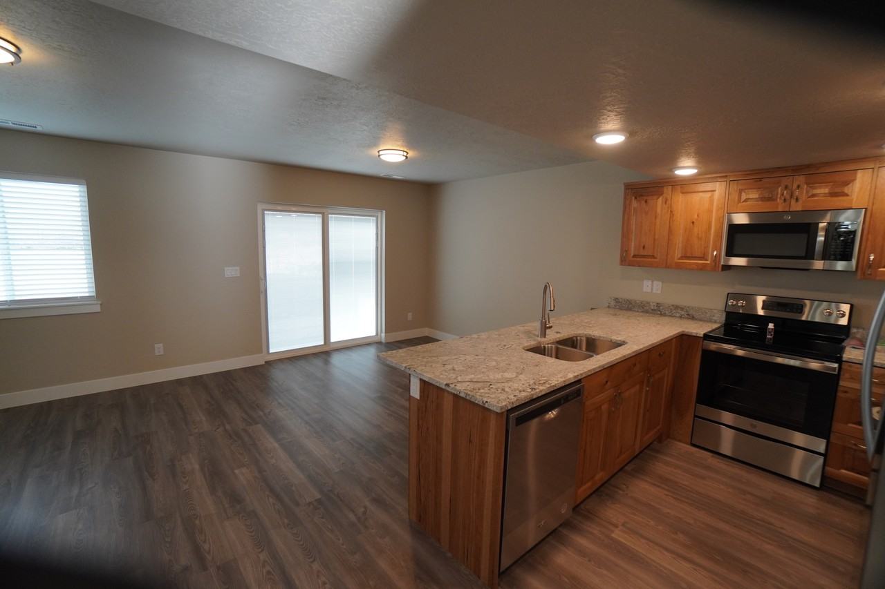 343 Nelly Ln - Photo 2 of 26