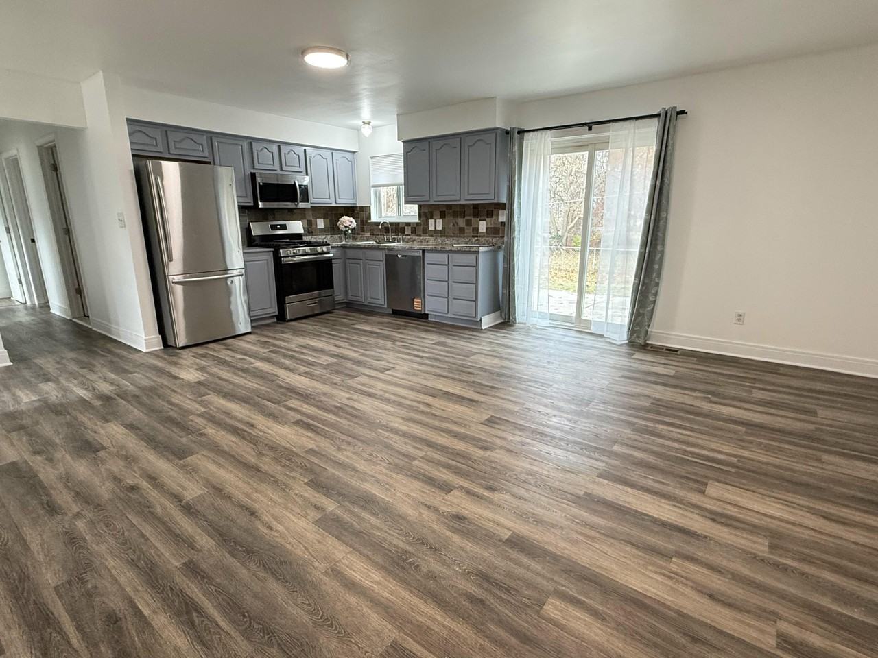 12757 De Cook Drive - Photo 7 of 30