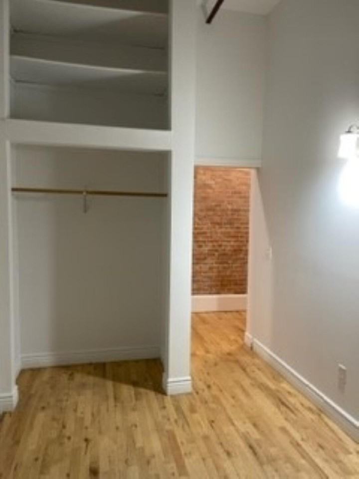 208 West Michigan Avenue #2J - Photo 4 of 11