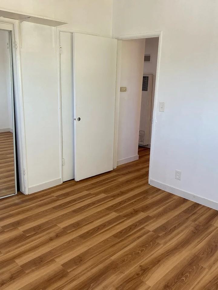 855 Embarcadero Del Mar #7 - Photo 3 of 10