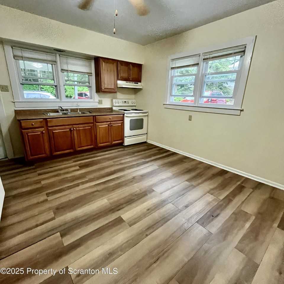 208 1st St Unit 1 #1 - Photo 2 of 8