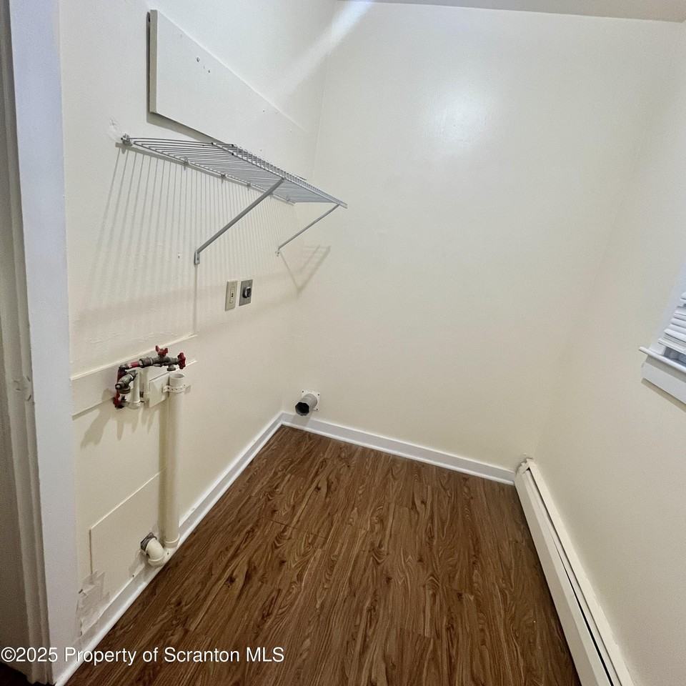 208 1st St Unit 1 #1 - Photo 5 of 8