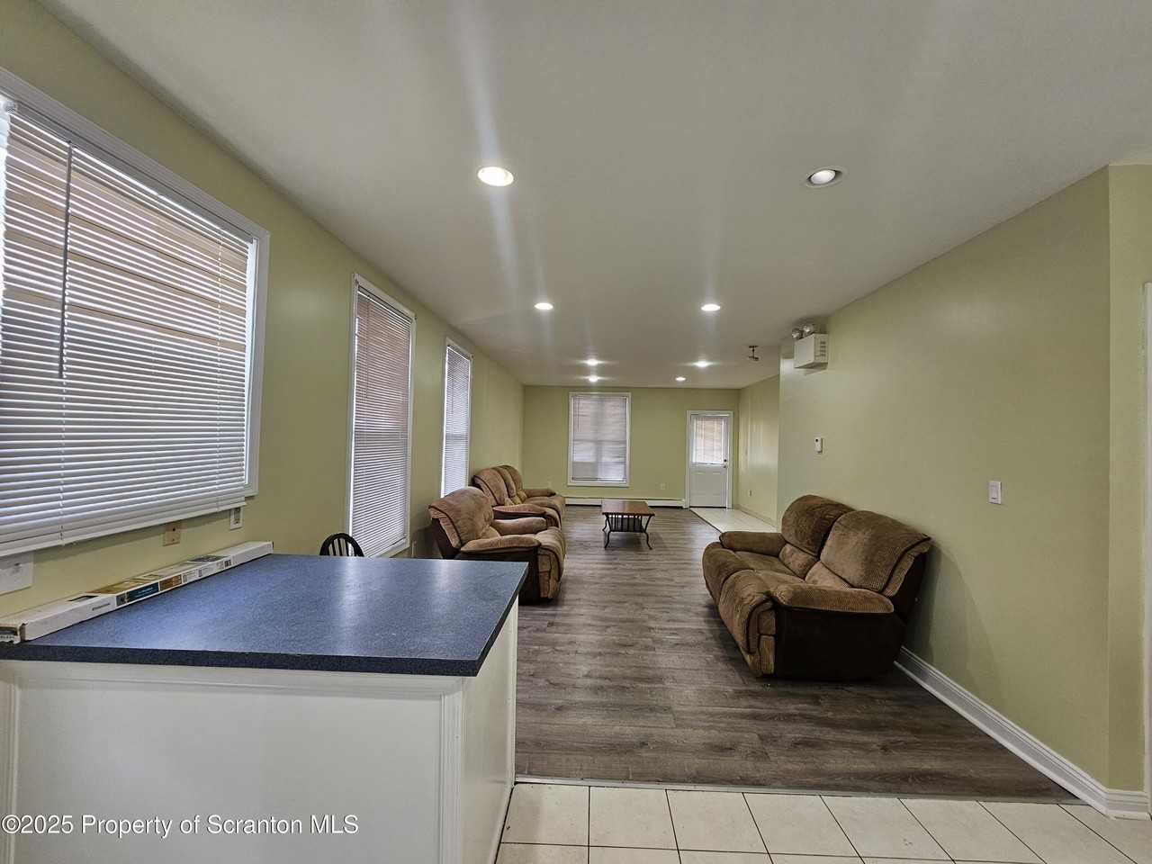 1207 Mulberry St - Photo 4 of 21