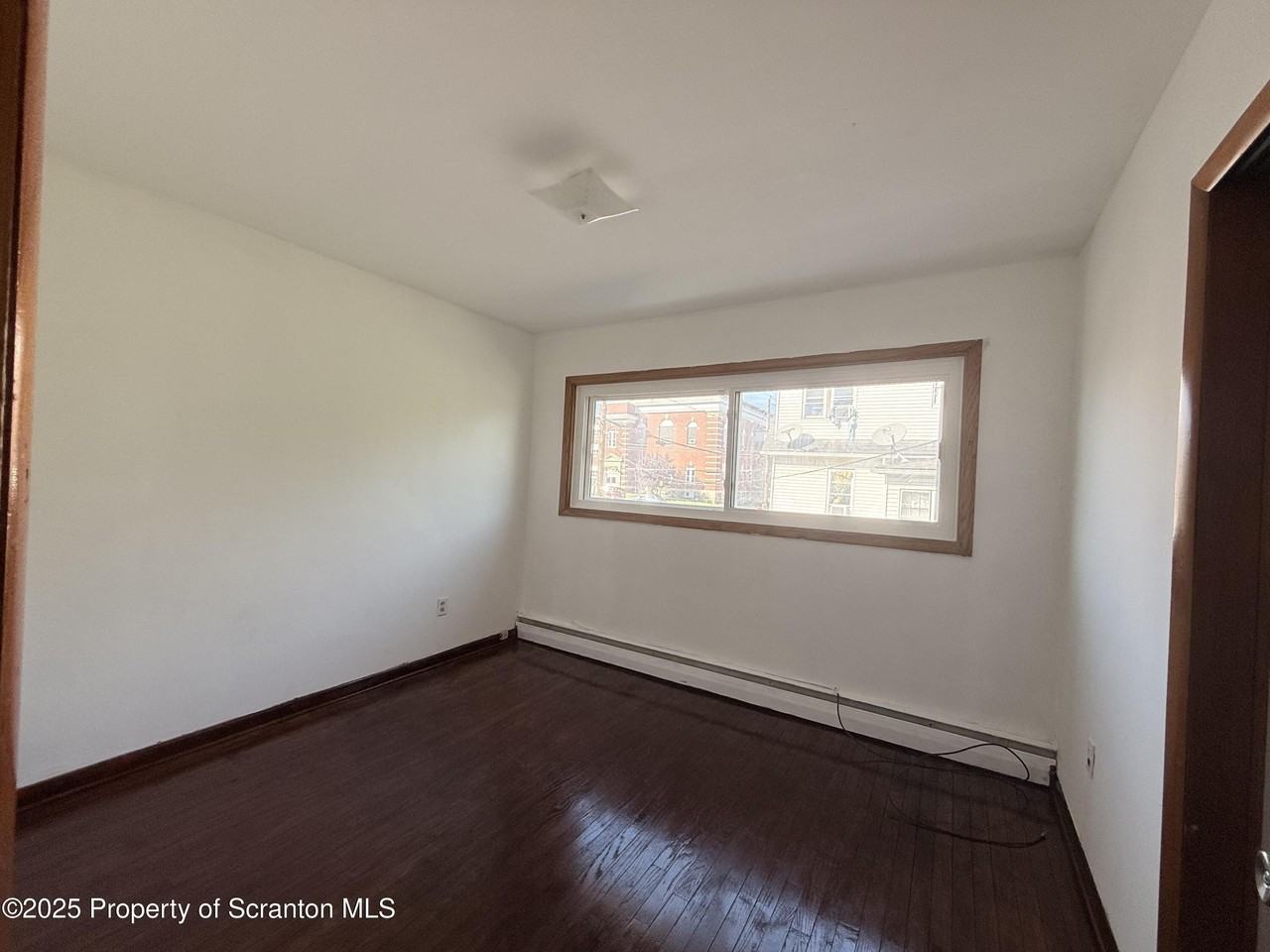 1002 East Park Avenue - Photo 7 of 10