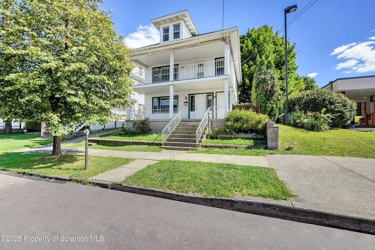 1314 Wyoming Ave - Photo 2 of 23