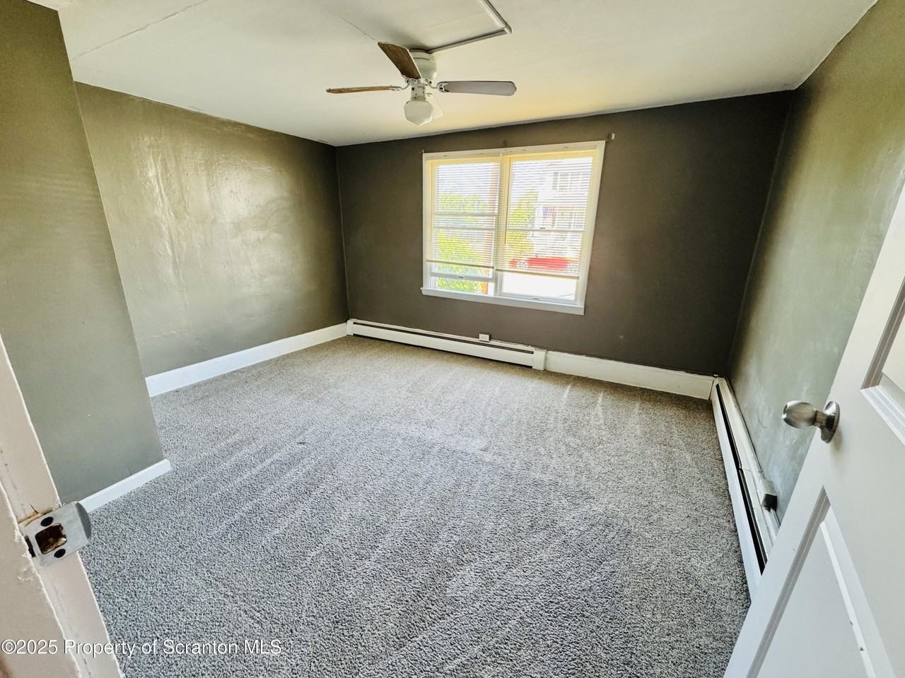 608 Oak Street #1 - Photo 5 of 9