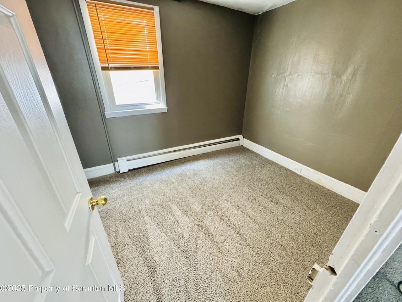 608 Oak Street #1 - Photo 6 of 9