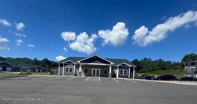 409 Circle Drive - Photo 4 of 23