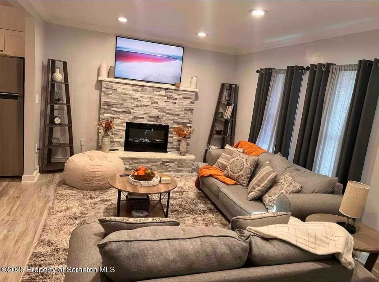 103 Orchard Lane - Photo 2 of 12