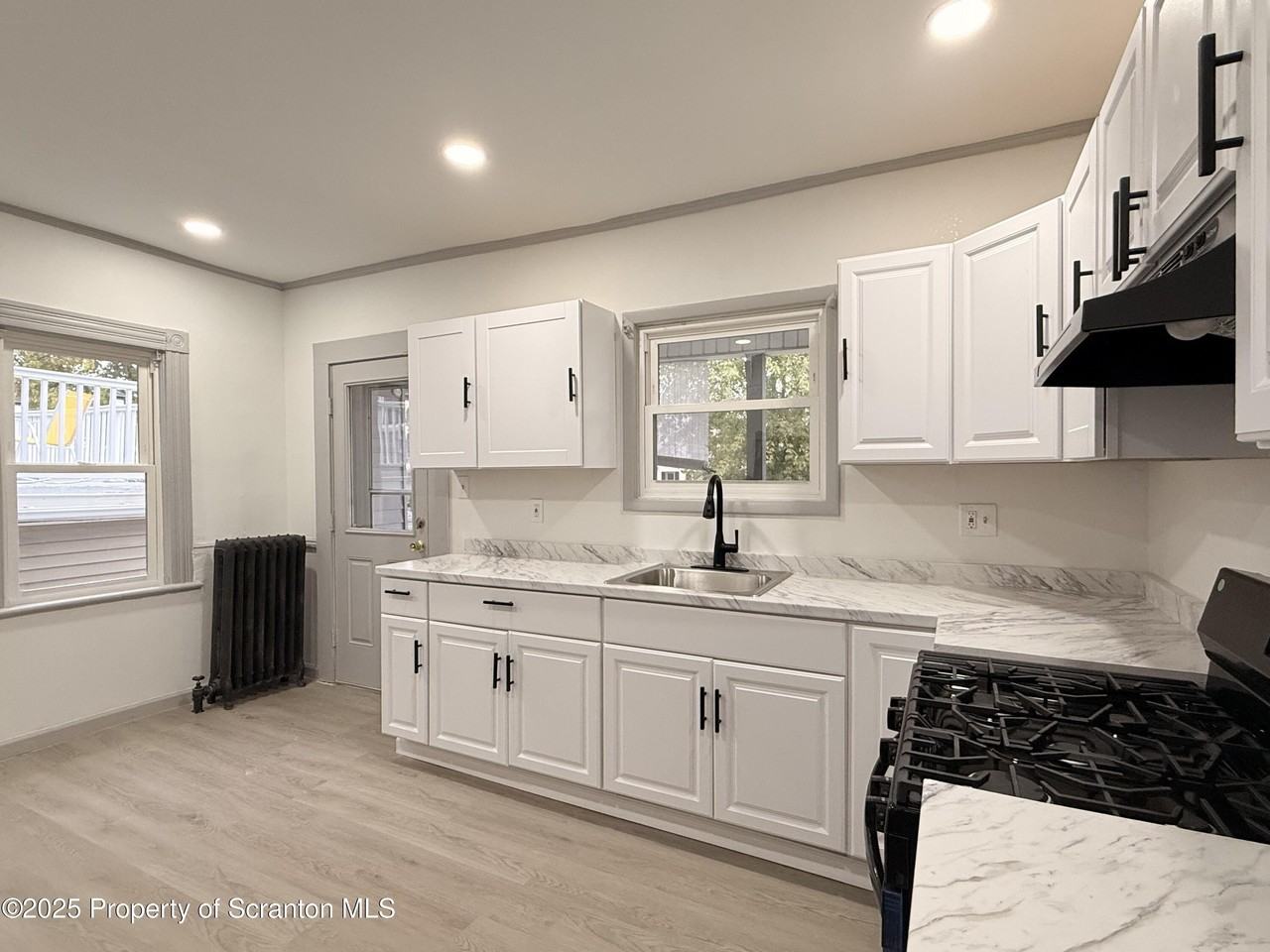 1220 Dartmouth St #L - Photo 5 of 15